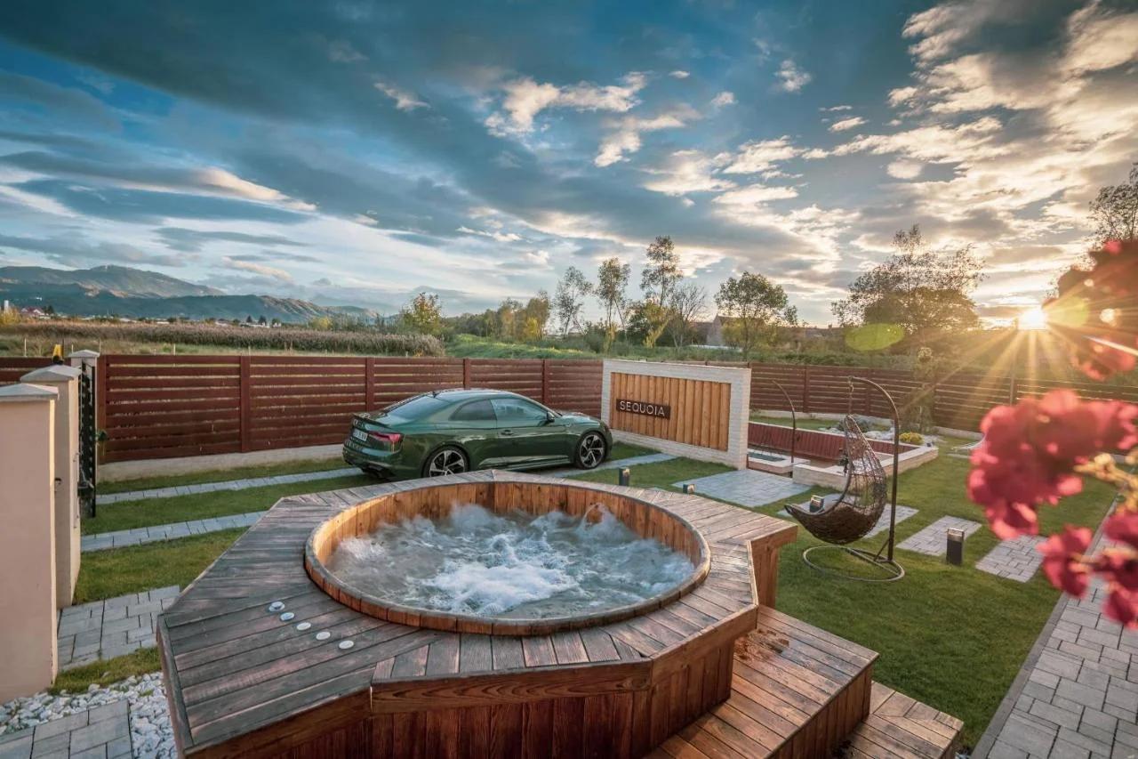 Roots Villa Sequoia photo