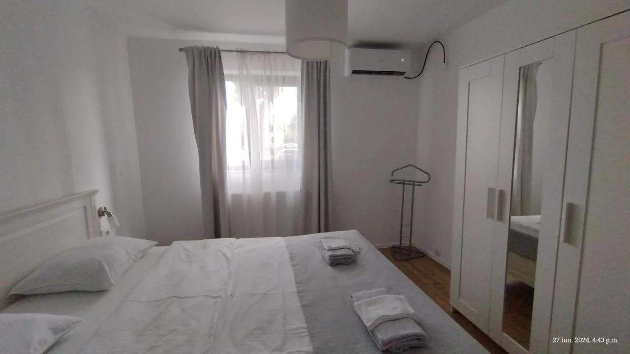 ROST room photo