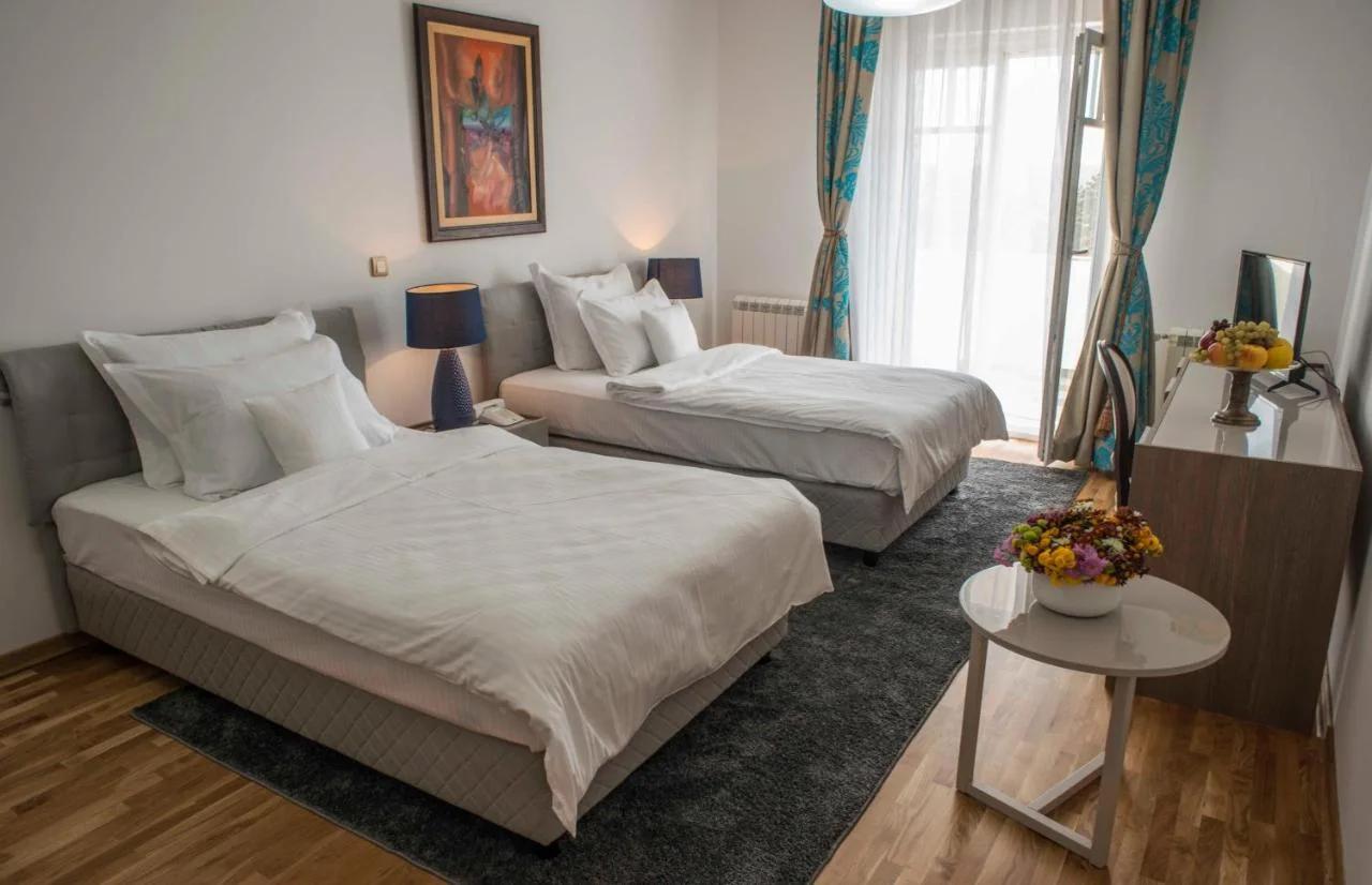 Hotel Radmilovac foto