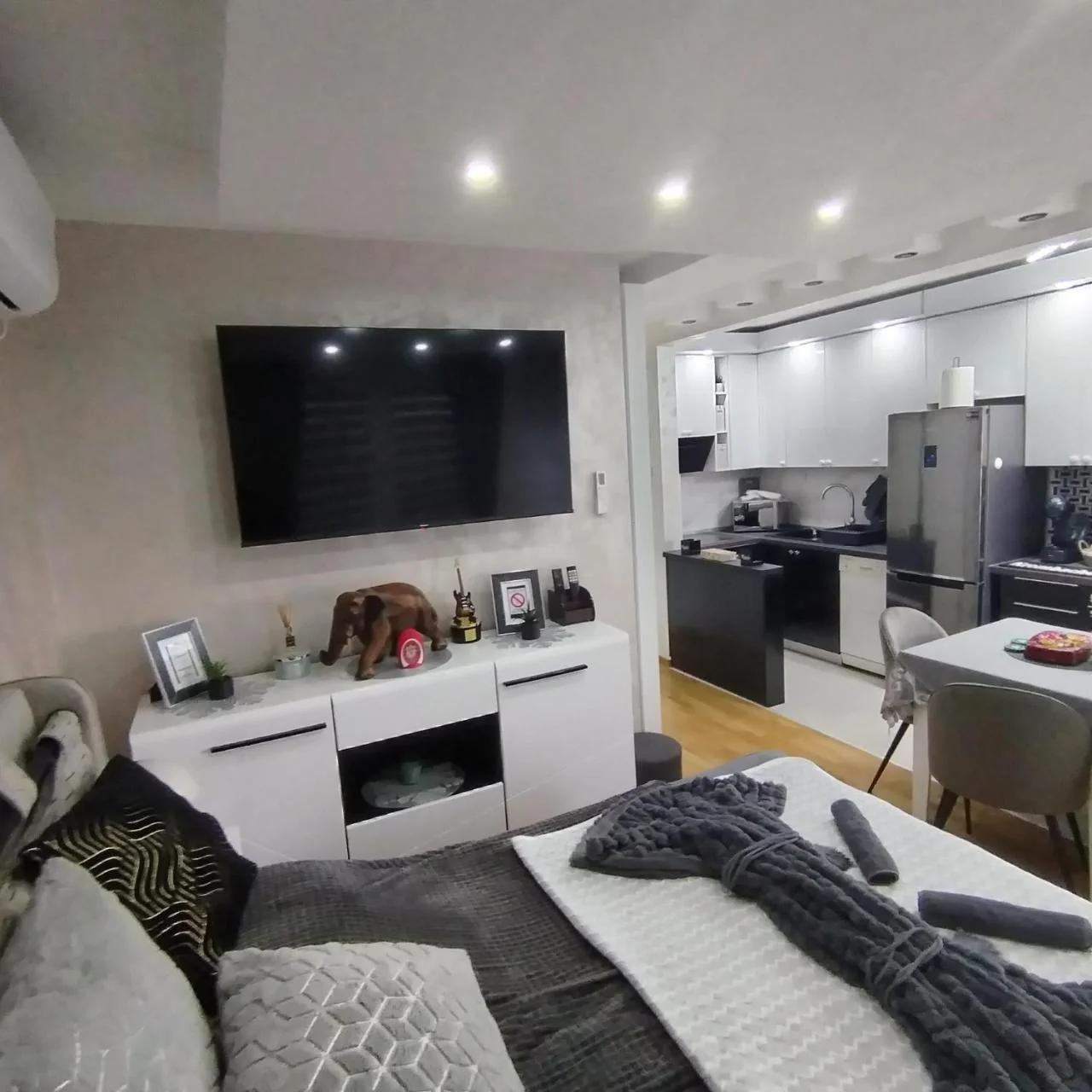 LARI Apartment