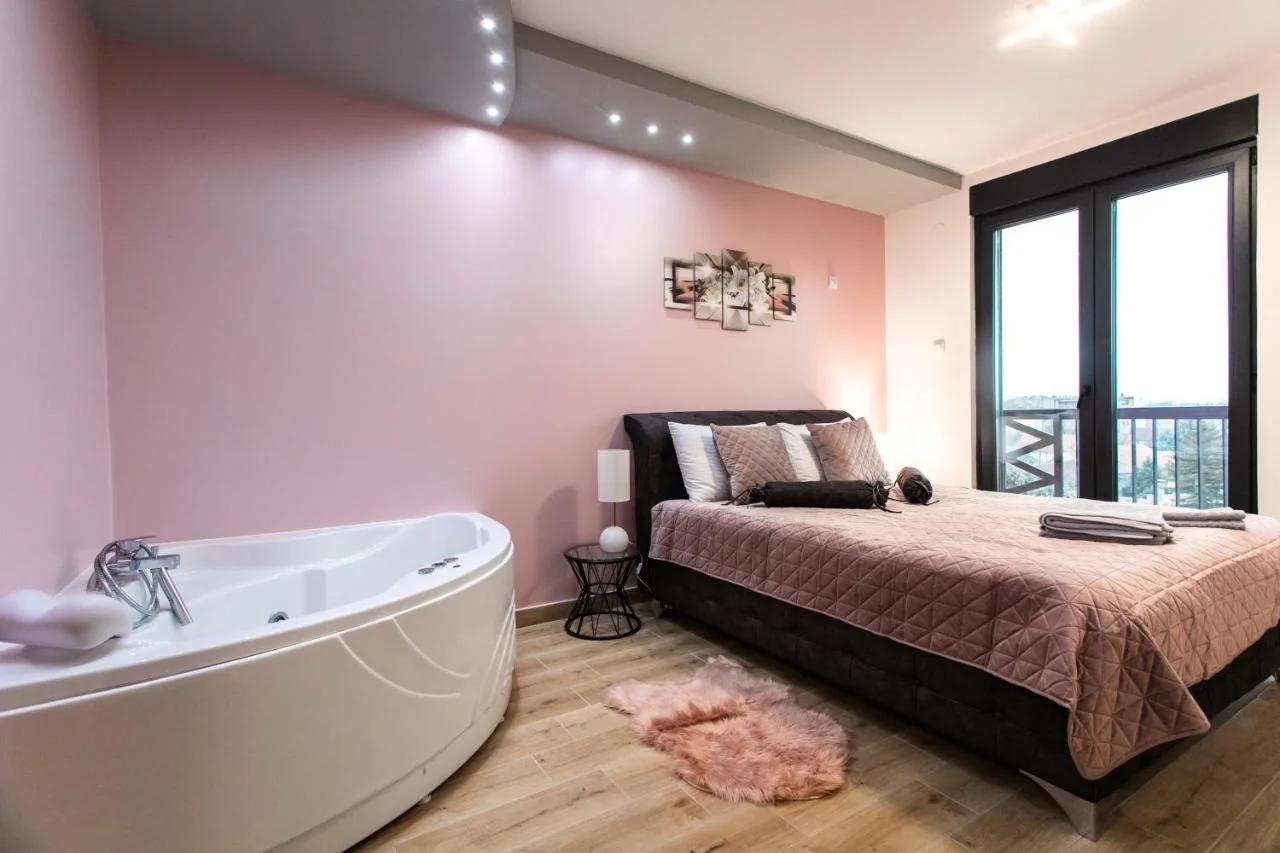 Room Jacuzzi “ATHENA” photo
