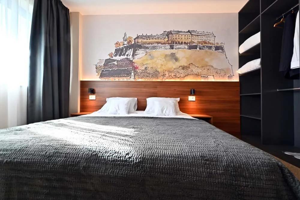 Tvrdjava Rooms - Novi Sad photo