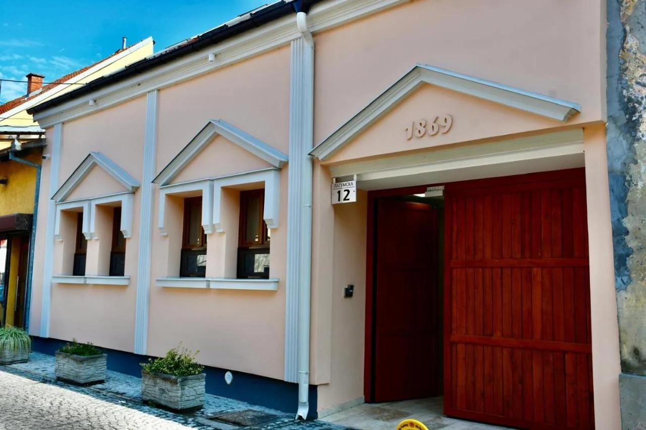 Villa 1869 Zemun