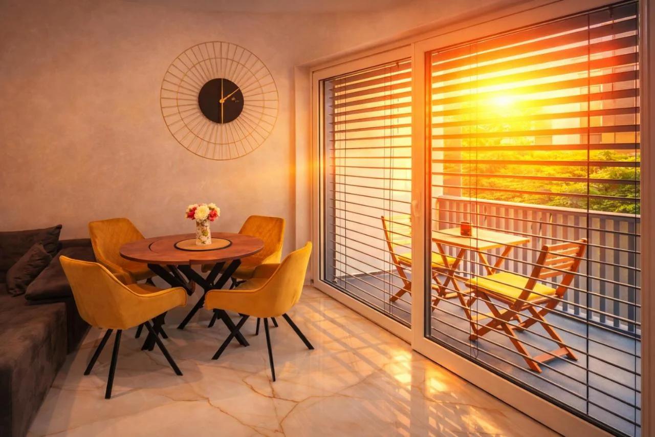 DINLUX Luxury Apartment photo