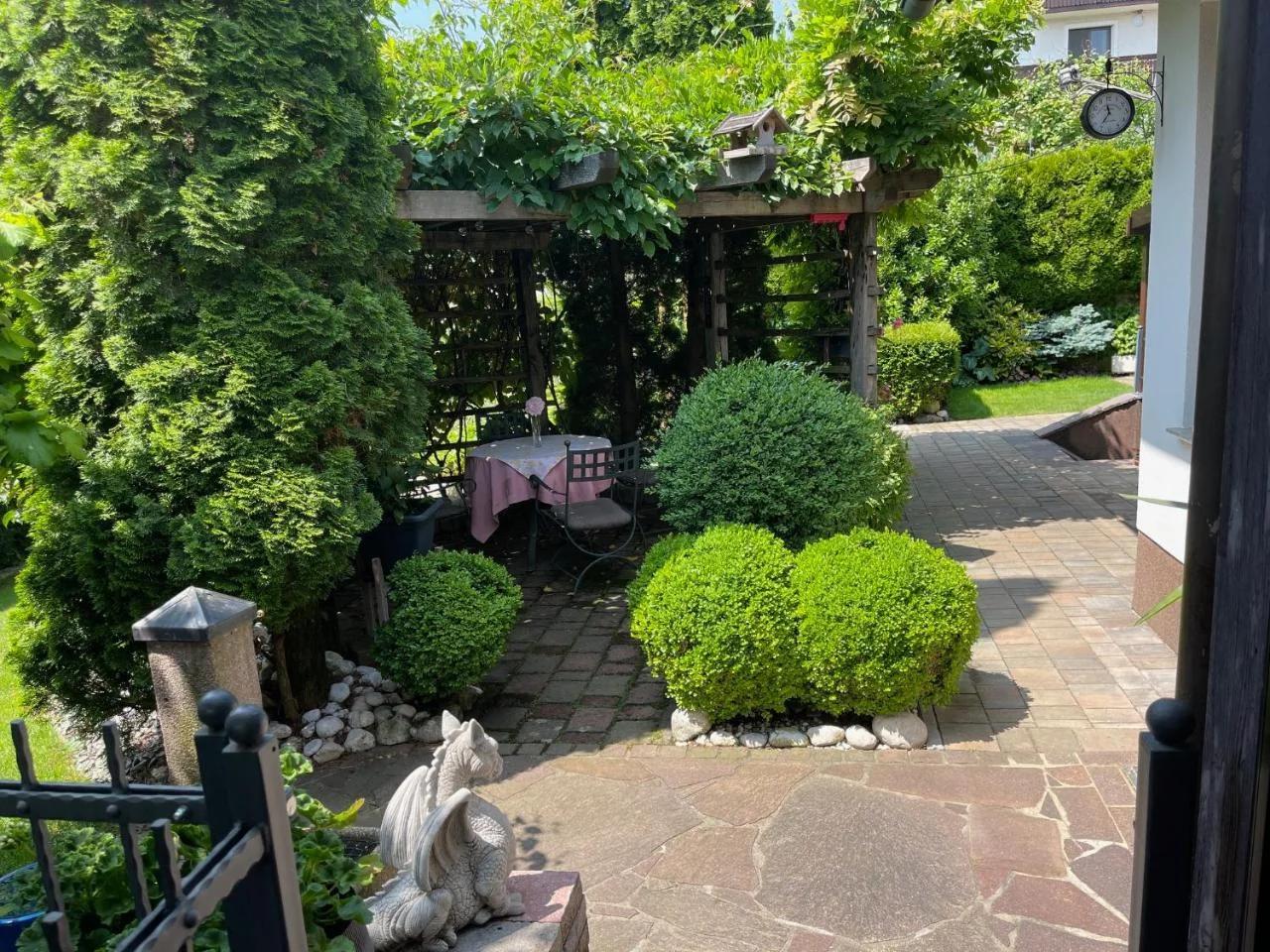 Pleasant Apartments photo