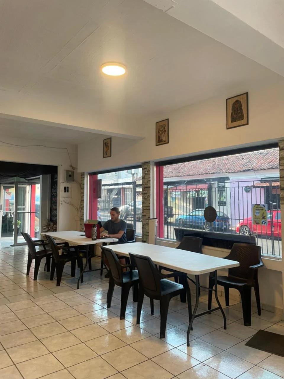 Yek Hostels photo