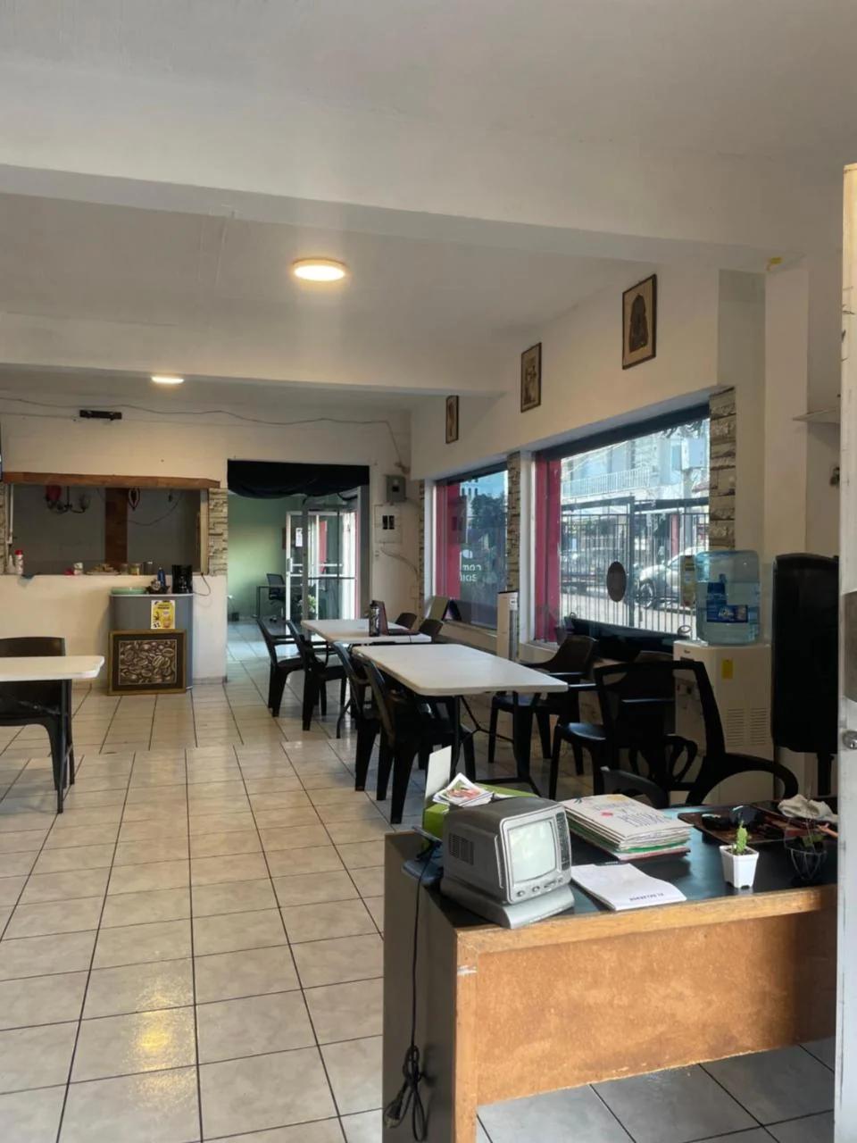 Yek Hostels photo