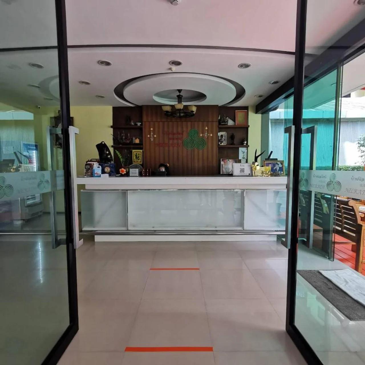 Baan Nilrath Hotel photo