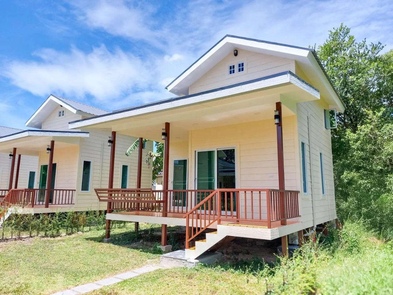 Billabong Village photo