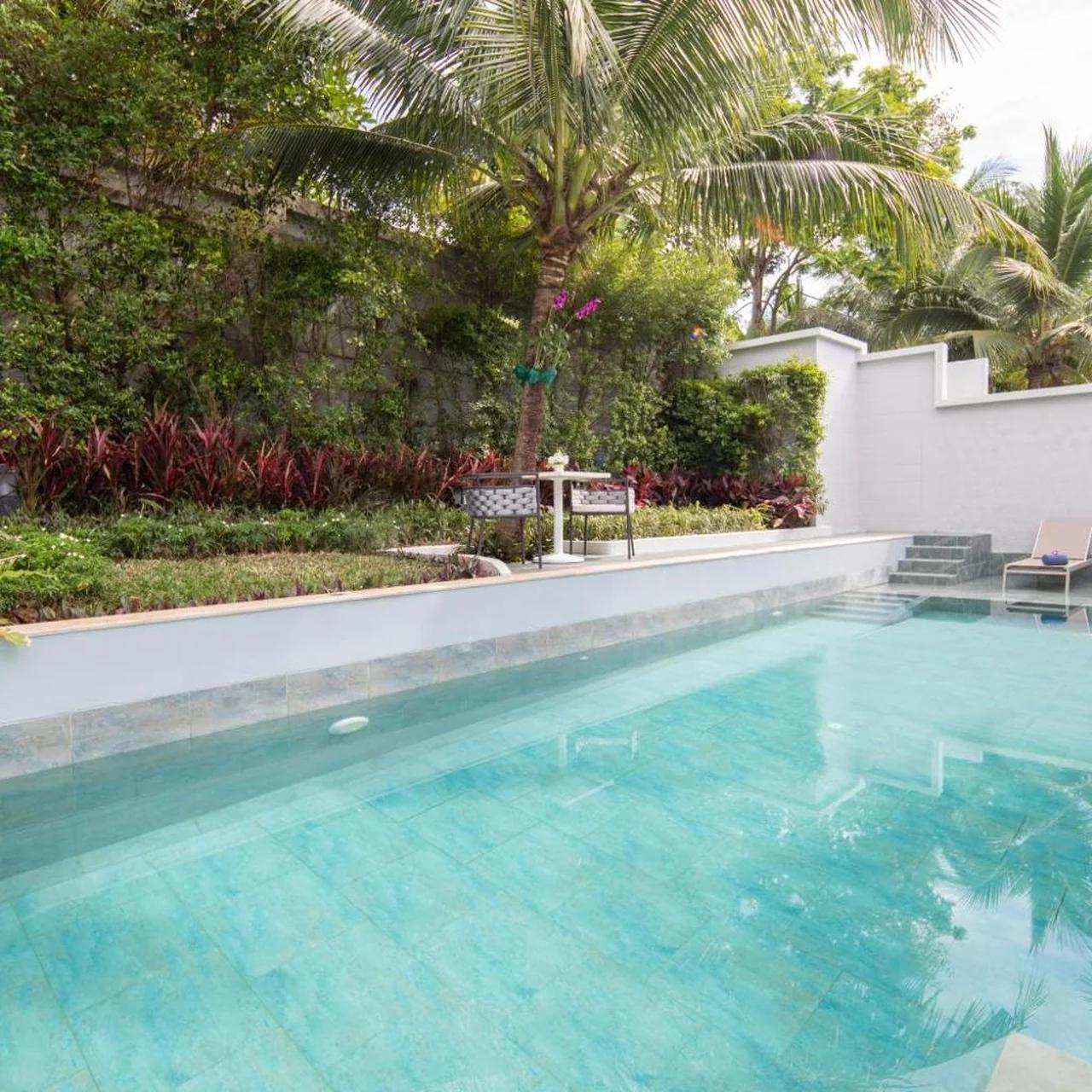 CRAFT Resort & Villas, Phuket Town - scheduled shuttle to Phuket Old Town photo