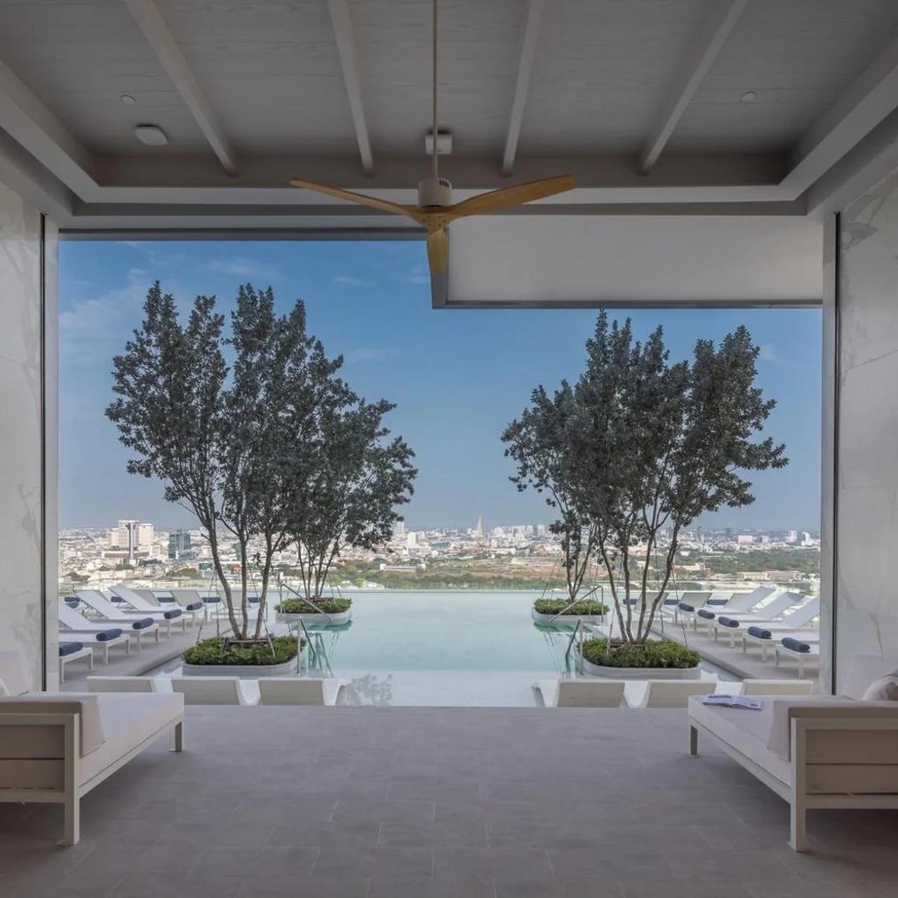 Eastin Grand Hotel Phayathai