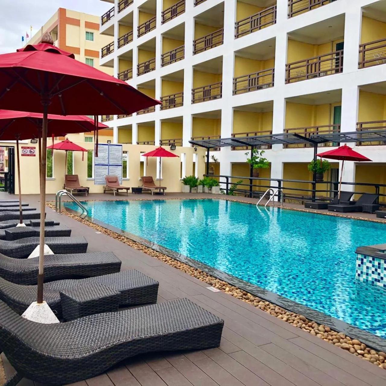 Golden Sea Pattaya