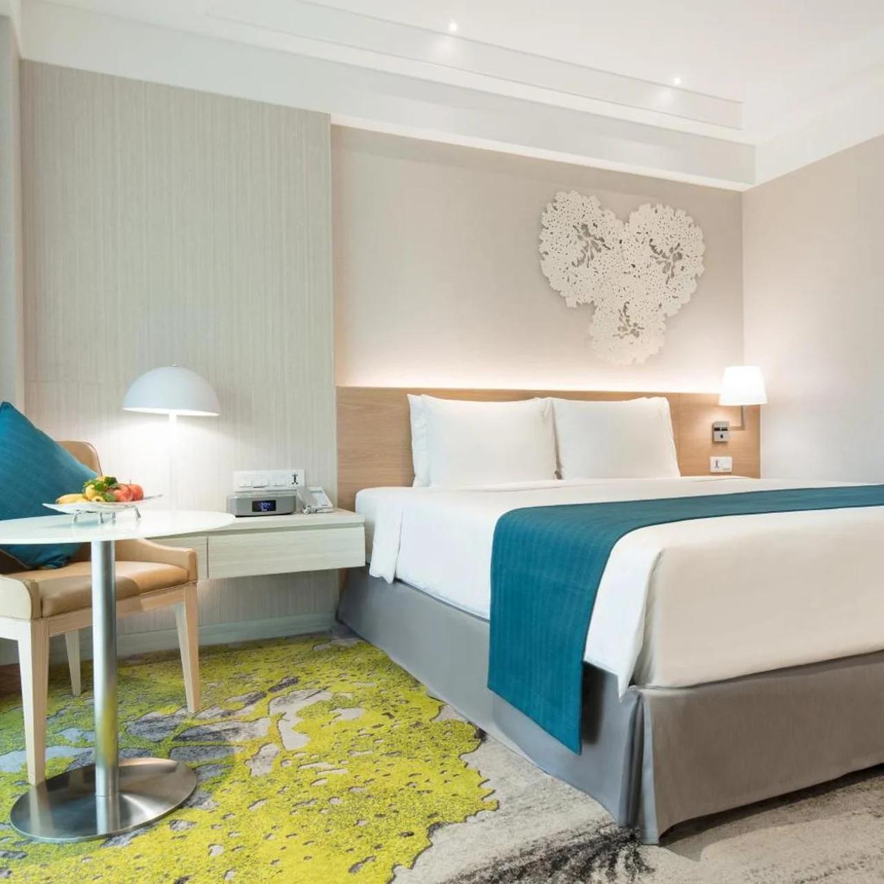 Holiday Inn Bangkok by IHG