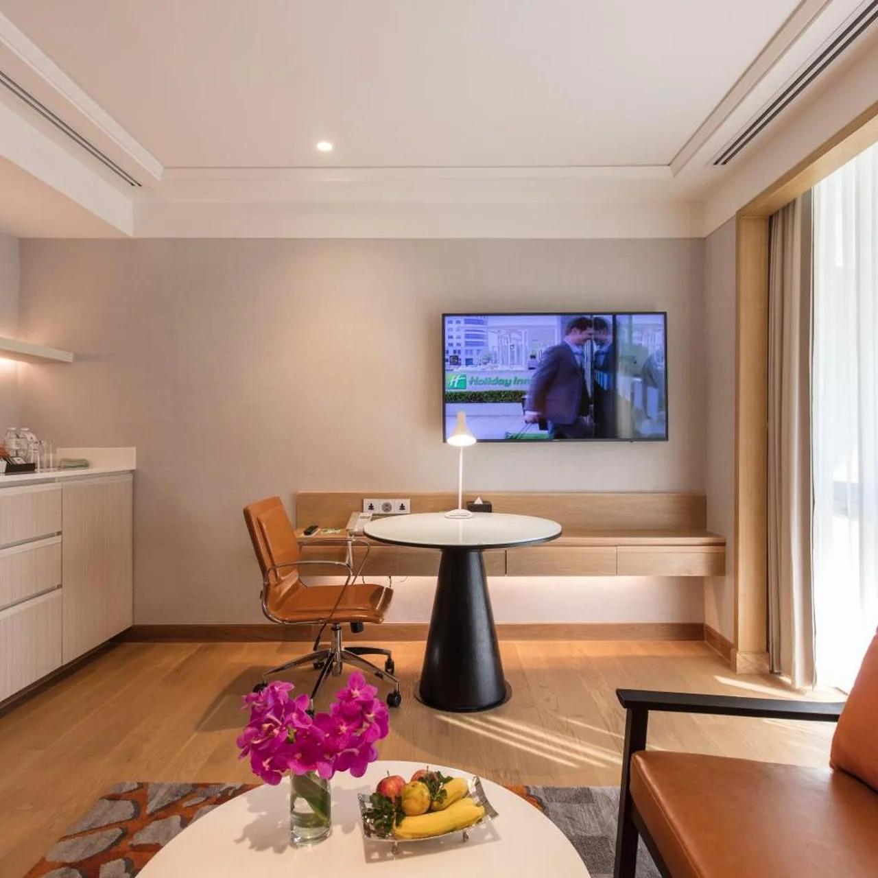Holiday Inn Bangkok by IHG photo