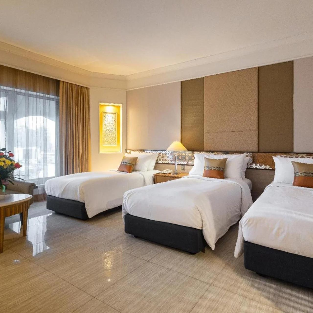 Indra Regent Hotel foto