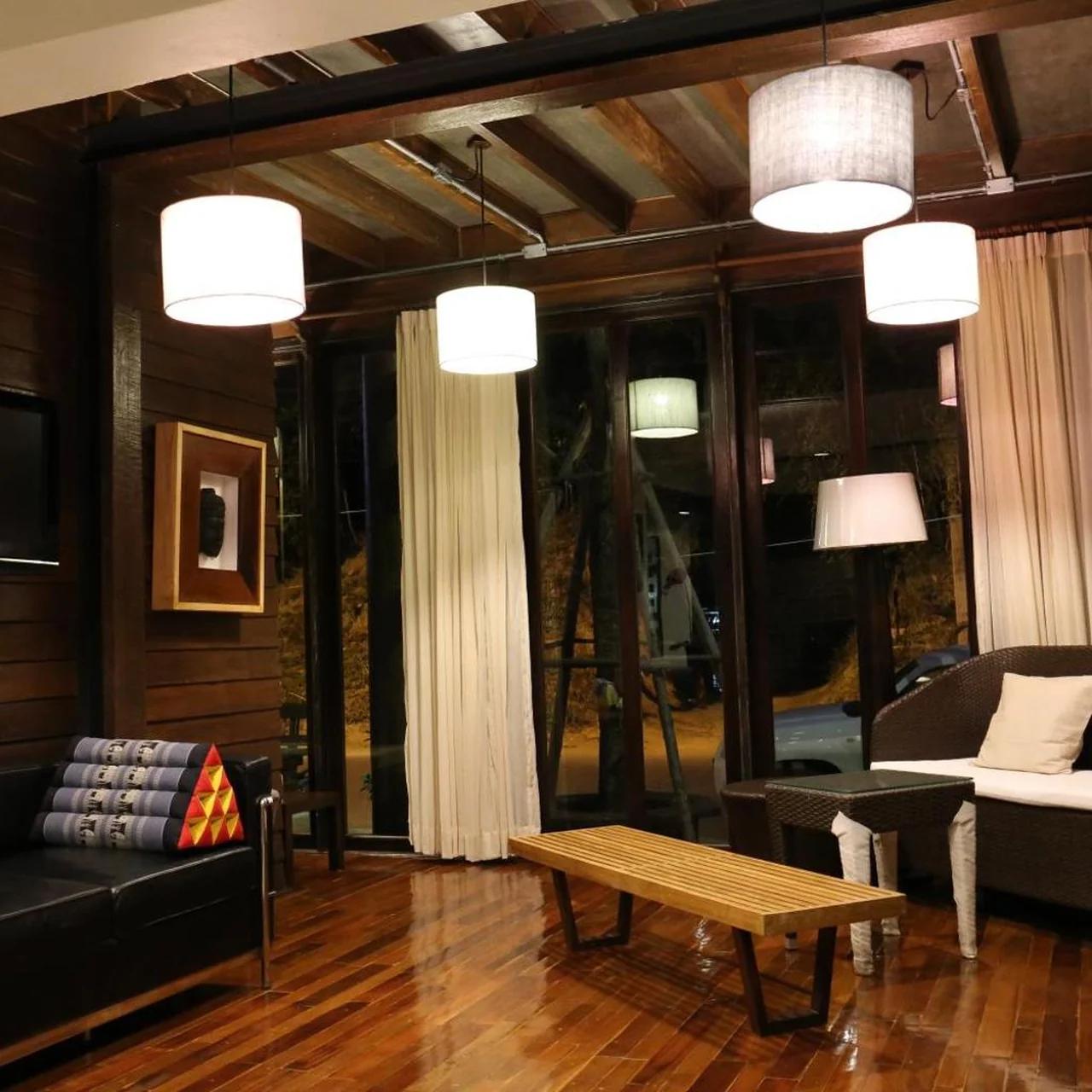 Kampaeng Ngam Hotel - Steps to Night Bazaar & Old City photo