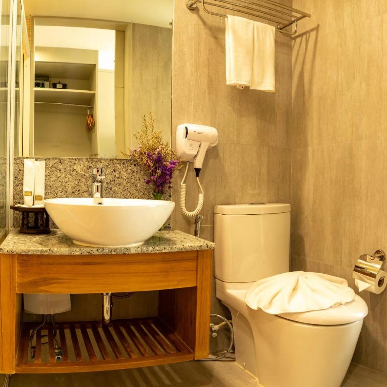 Lanna Thaphae Hotel photo