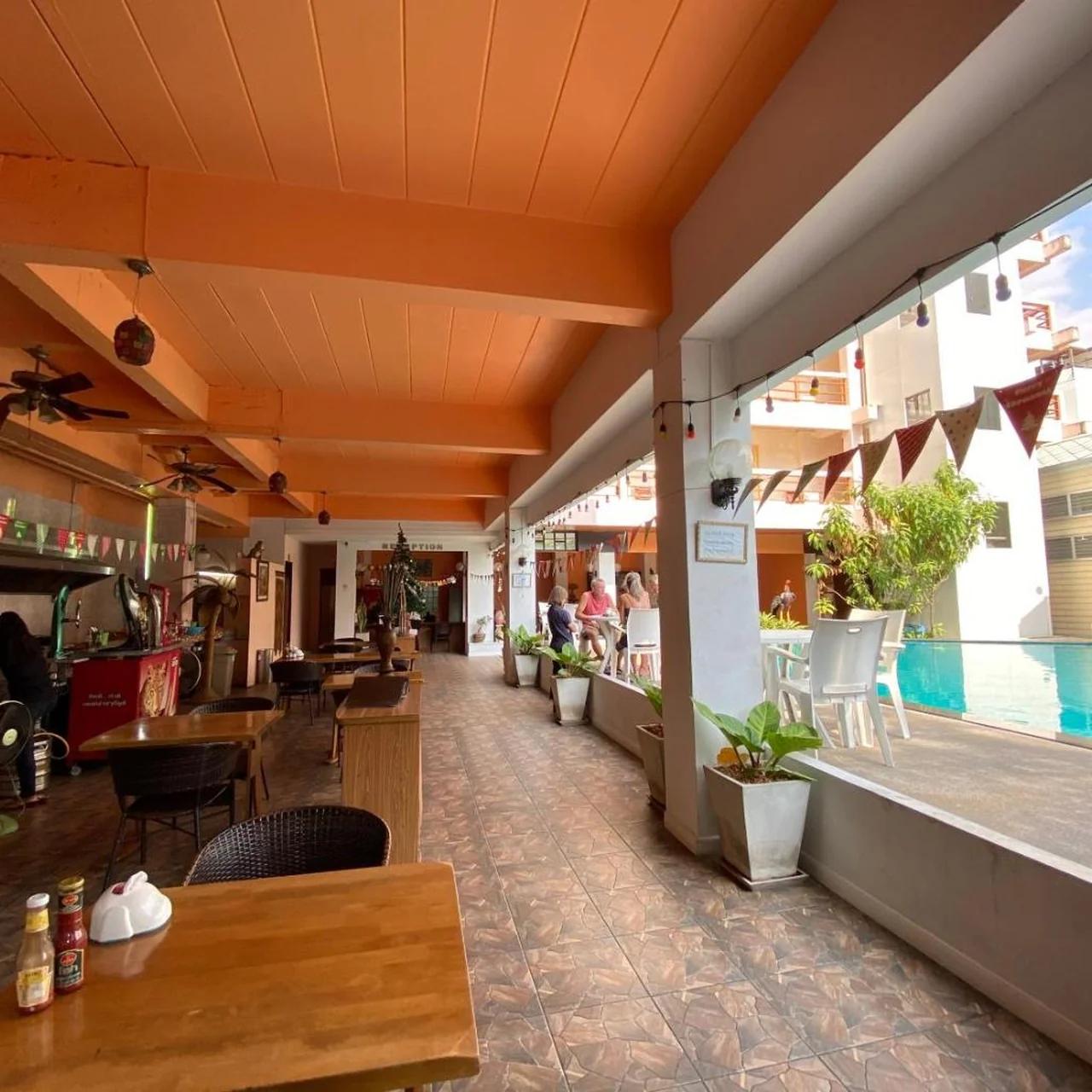 MANGO Lagoon Place photo