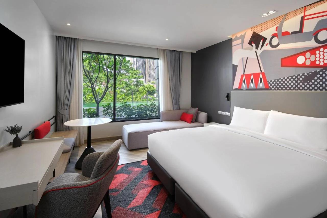 Oakwood Studios Sukhumvit Bangkok photo