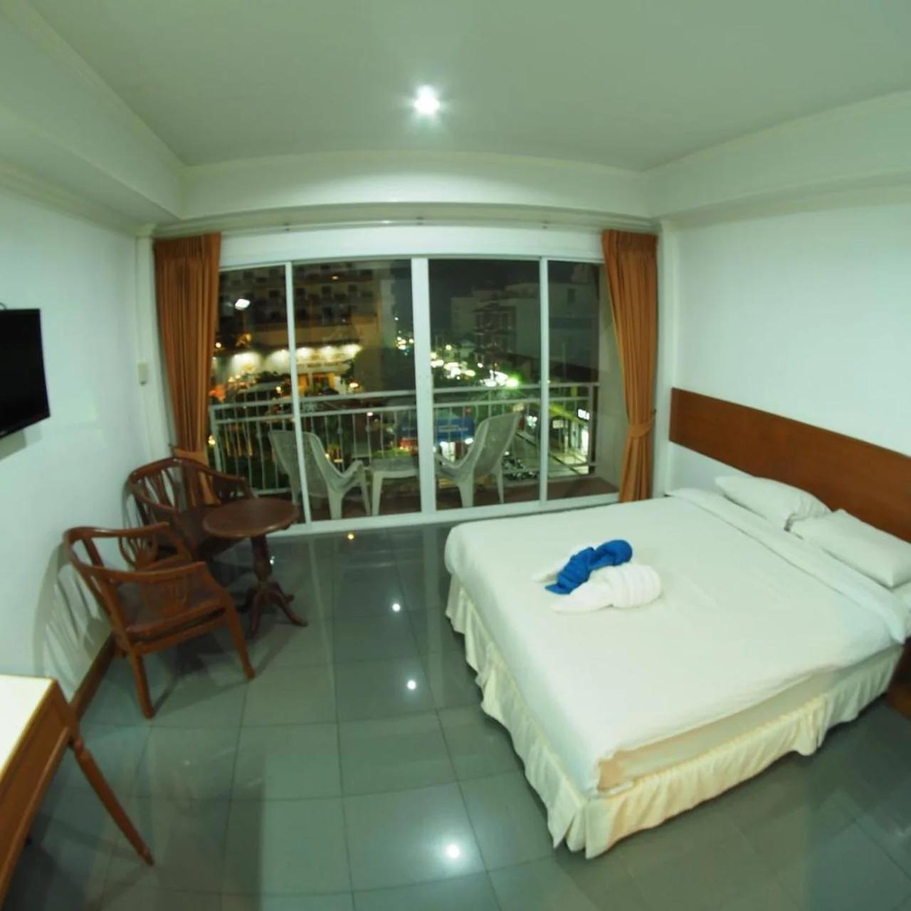 Jed Pee Nong Hotel โรงแรมเจ็ดพี่น้อง photo