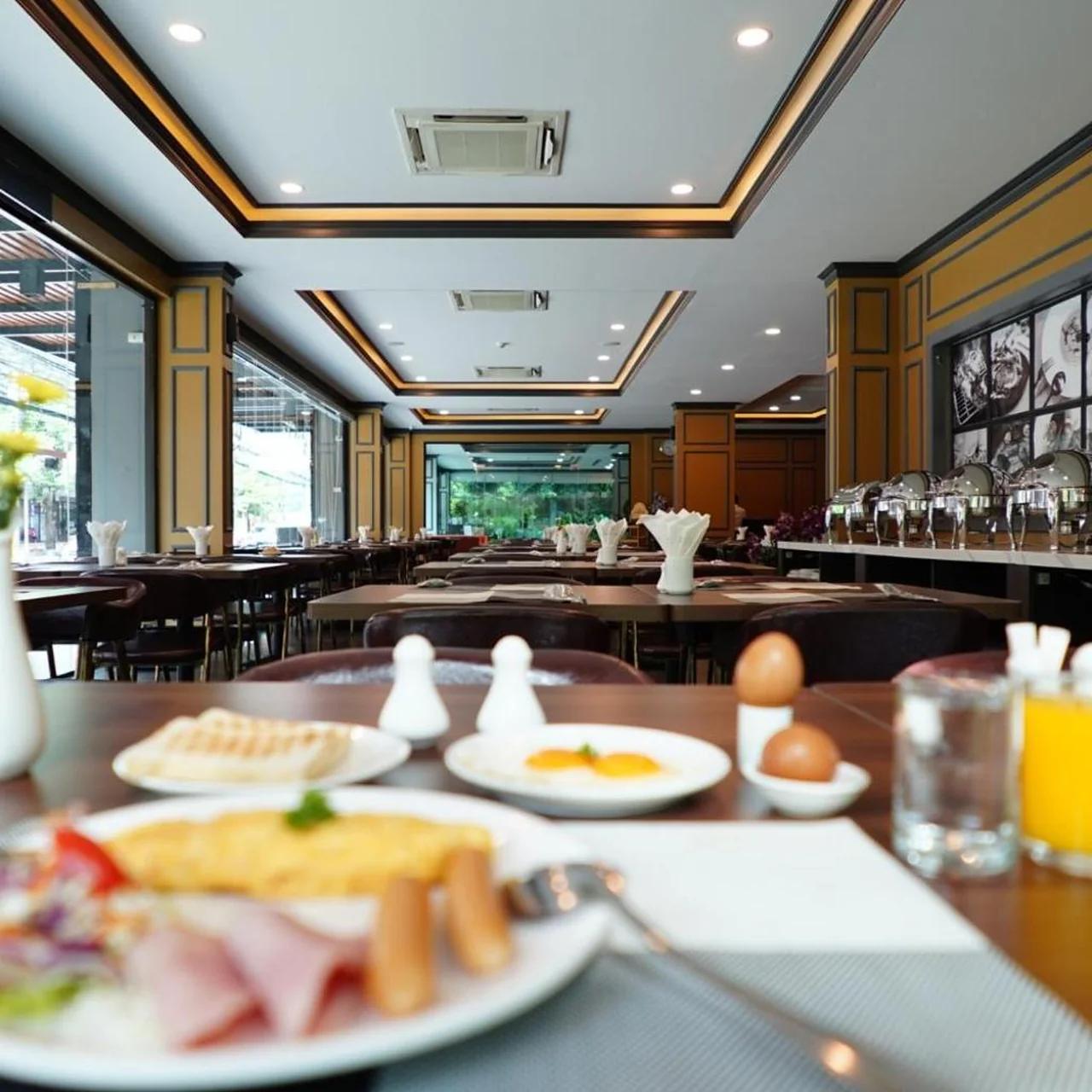 Picnic Hotel Bangkok - Rang Nam photo