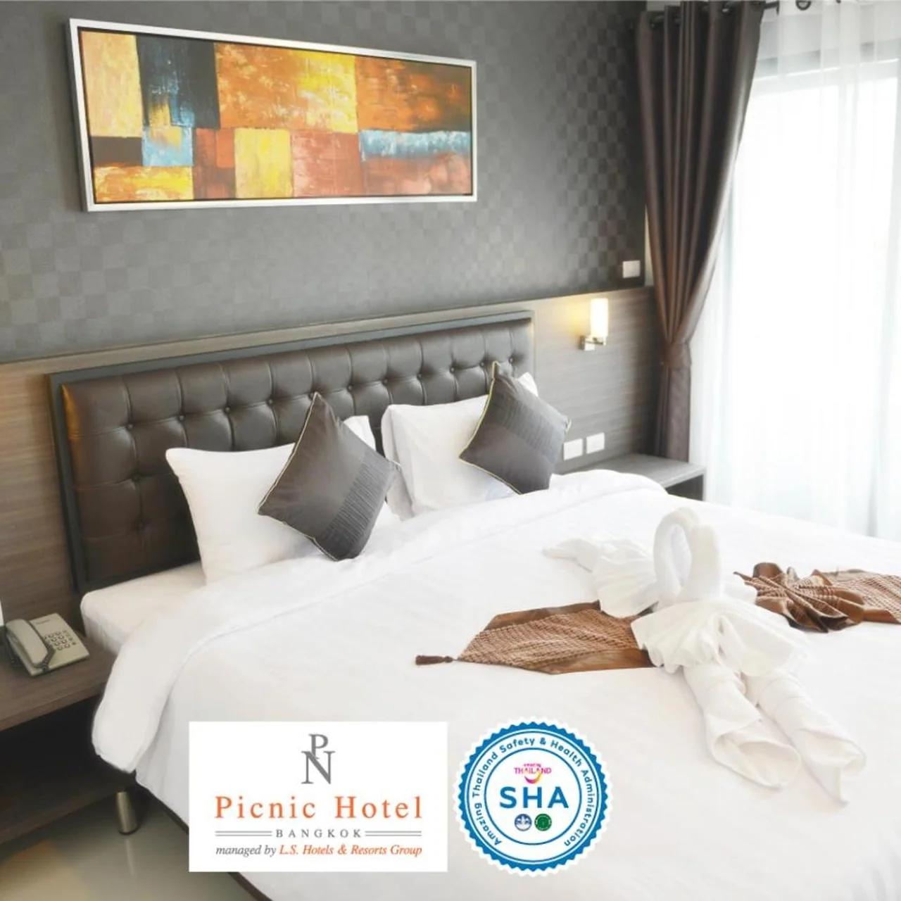 Picnic Hotel Bangkok - Rang Nam photo