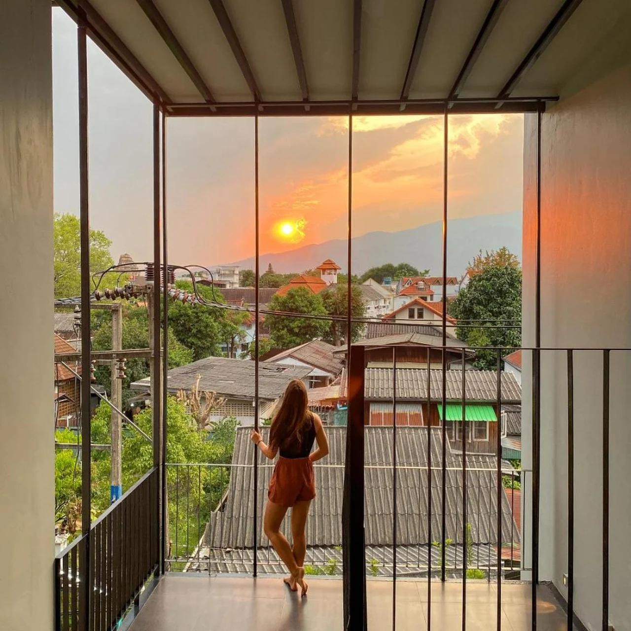 POR Thapae Gate photo