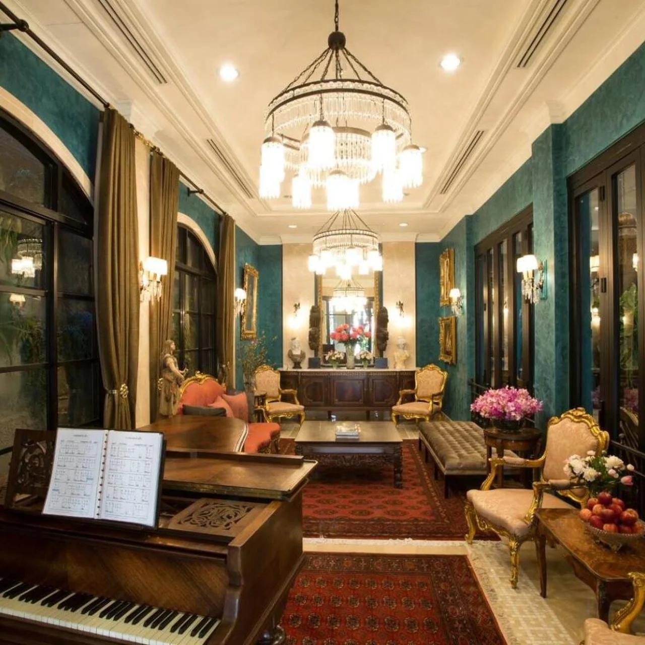 Sara's Hotel