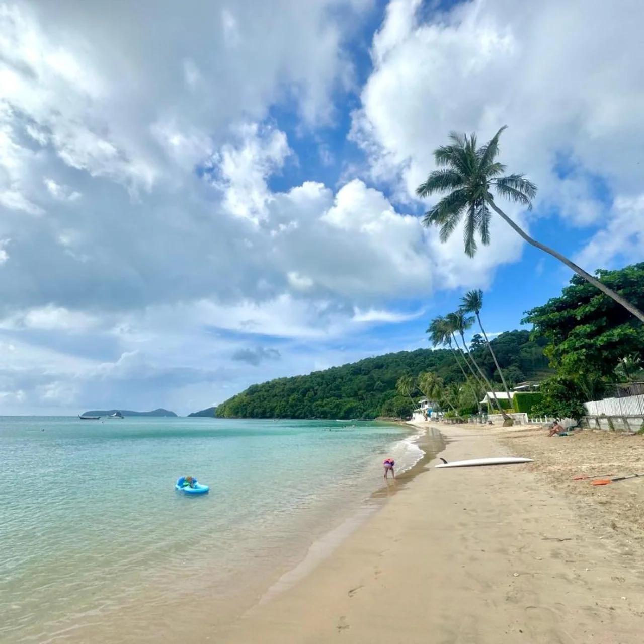 Sea Dreamer Beachfront Apartments photo