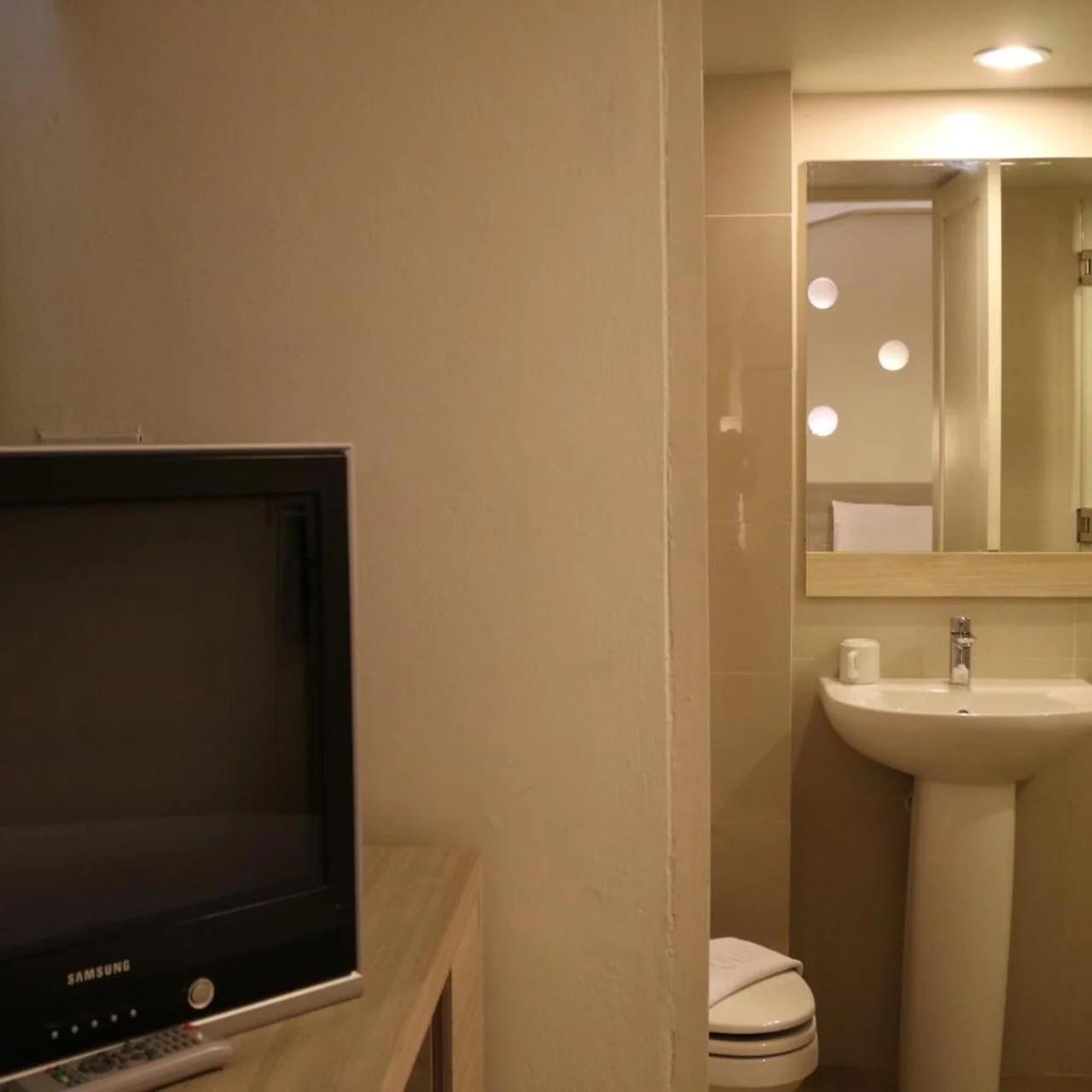 Sunshine Hotel & Residences photo