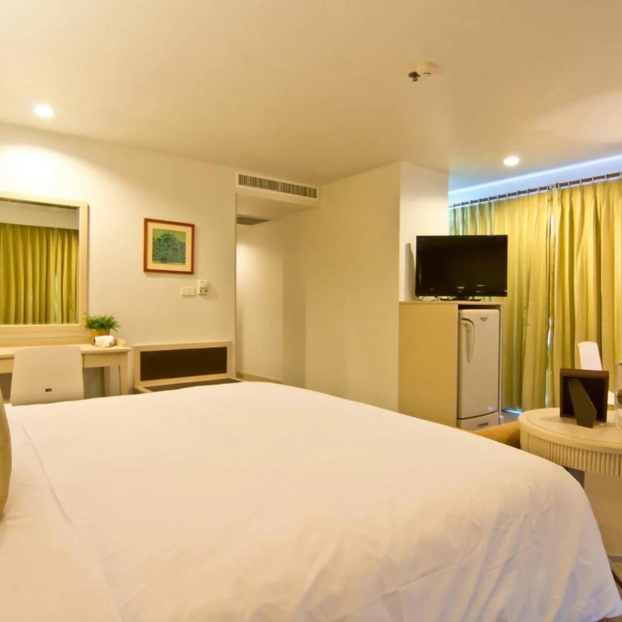 Sunshine Vista Hotel photo