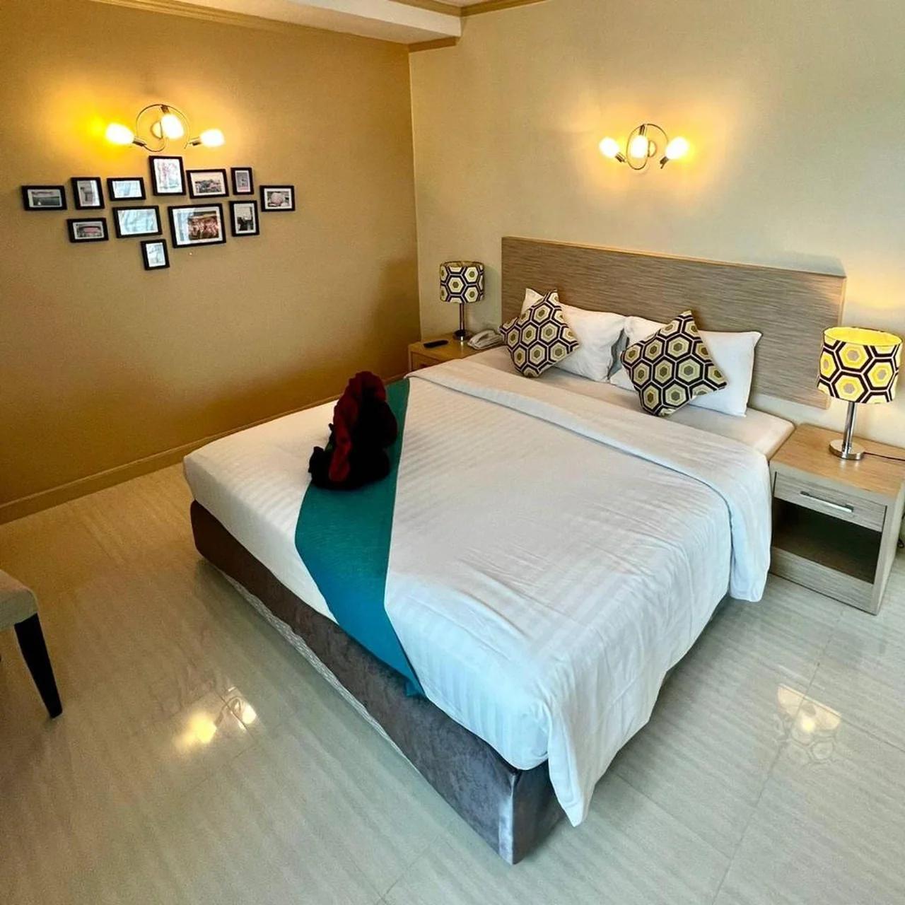 Thipurai City Hotel photo