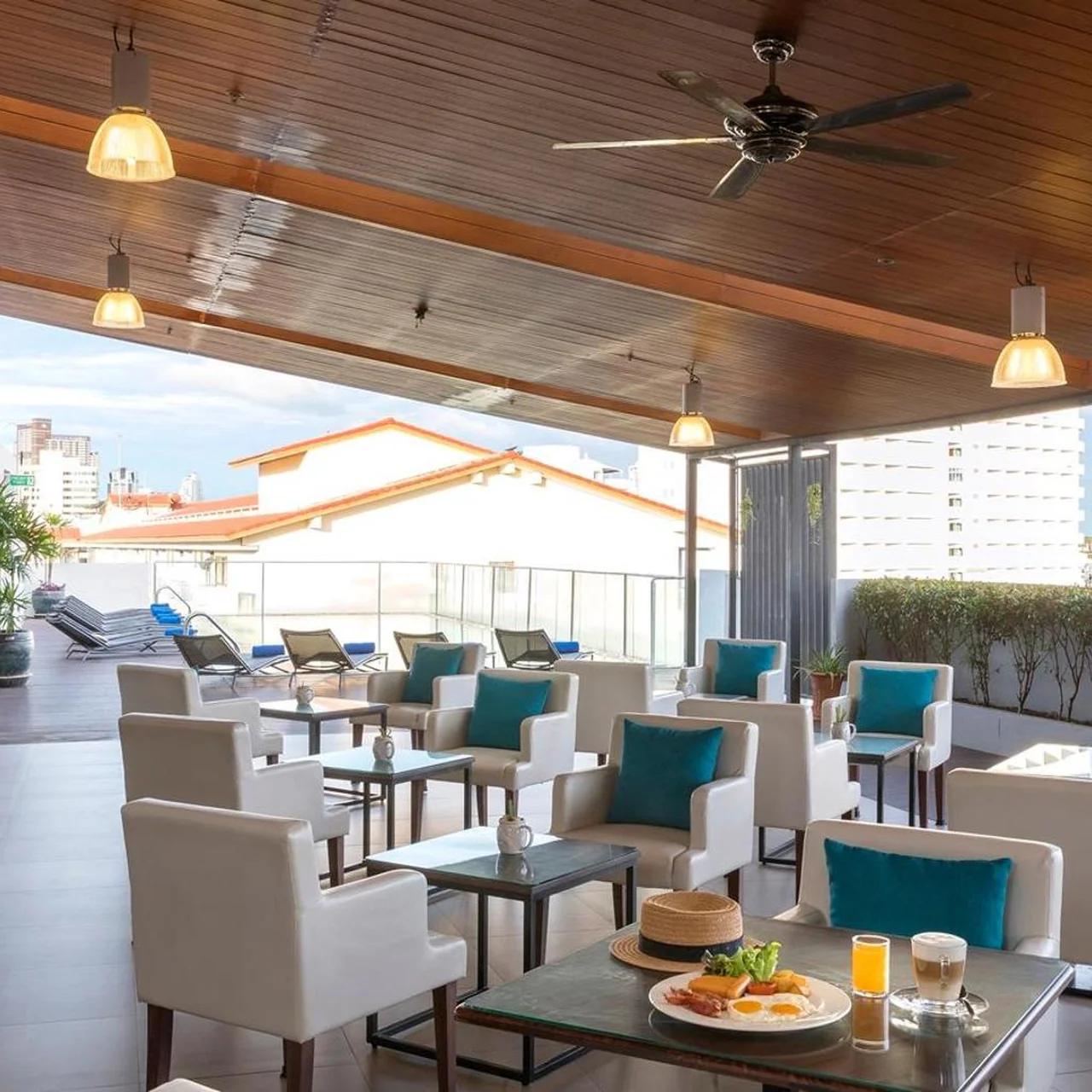 Travelodge Pattaya photo