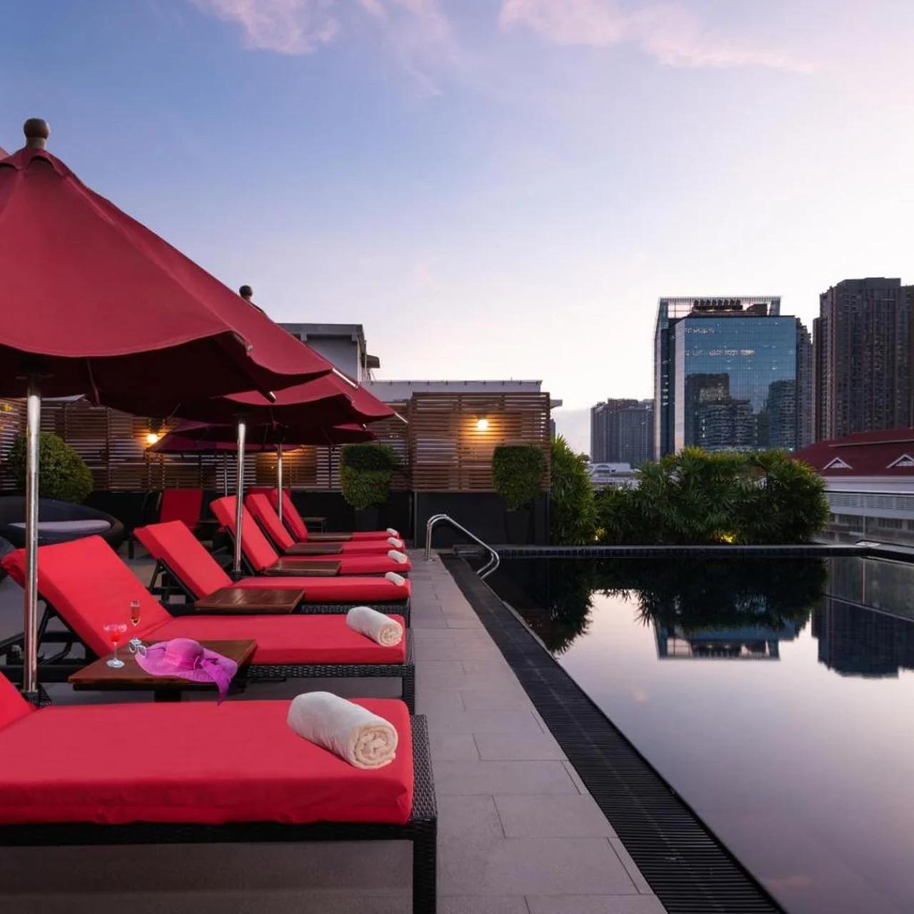 RakYim Siam - Sukhumvit 15 photo