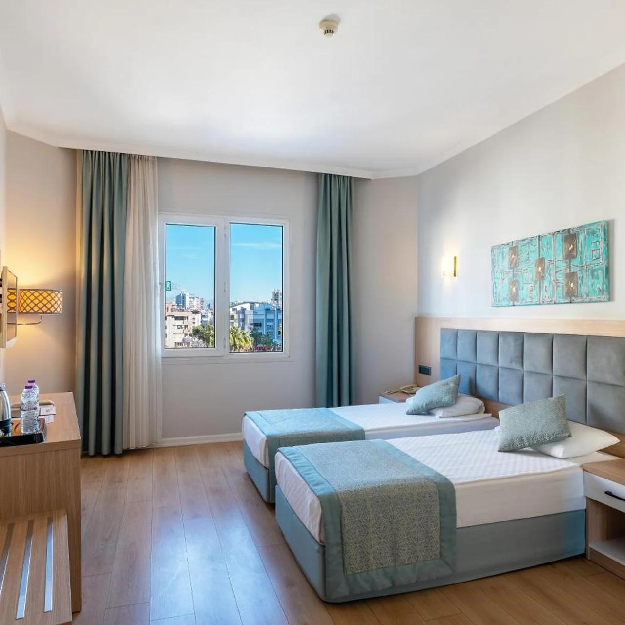 Adonis Hotel photo