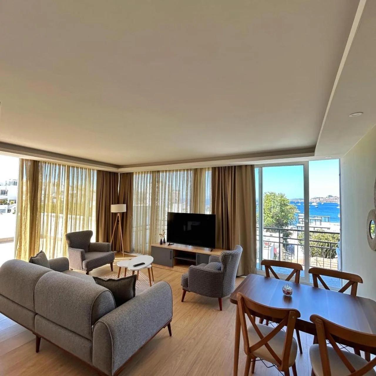 Loca Centre Suites