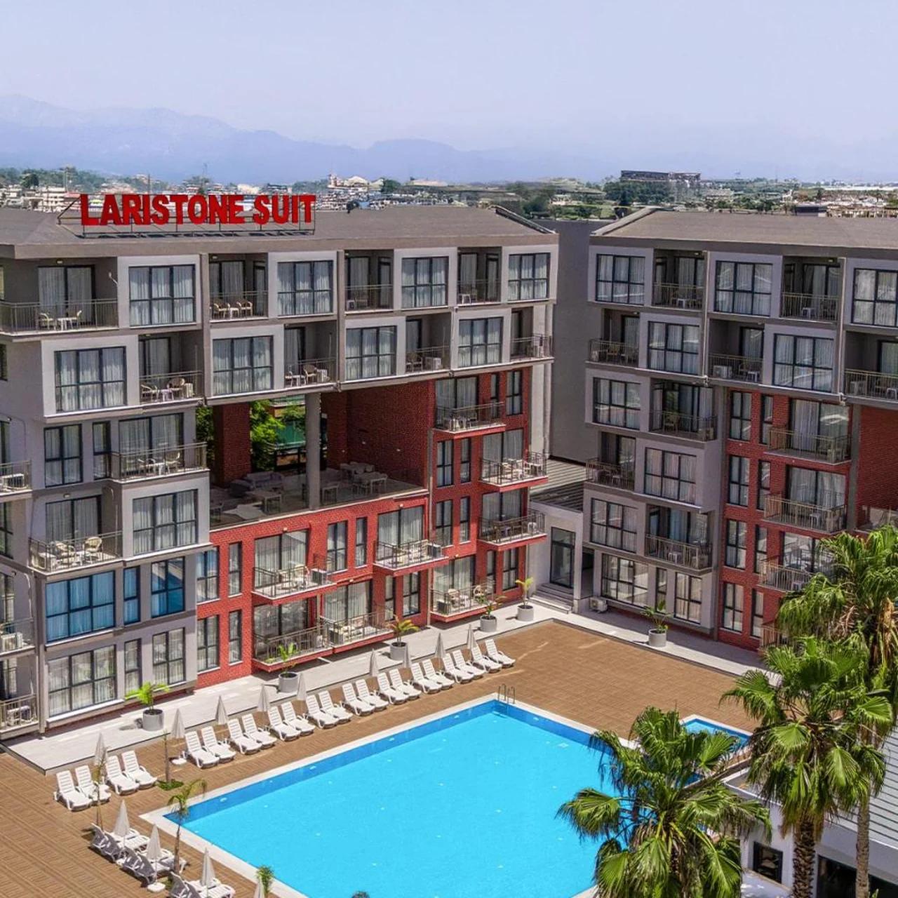 Laristone Suite Spa Hotel