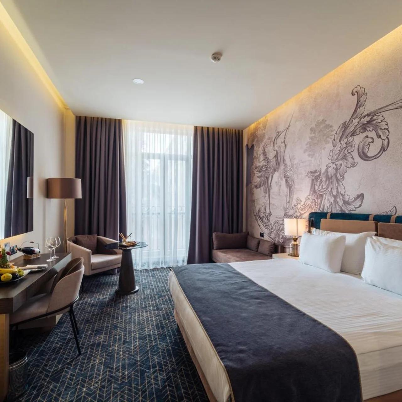 IC Hotels Airport photo