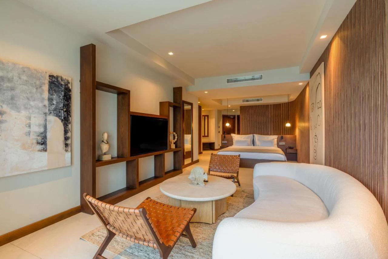 Mavilu Luxury Hotel
