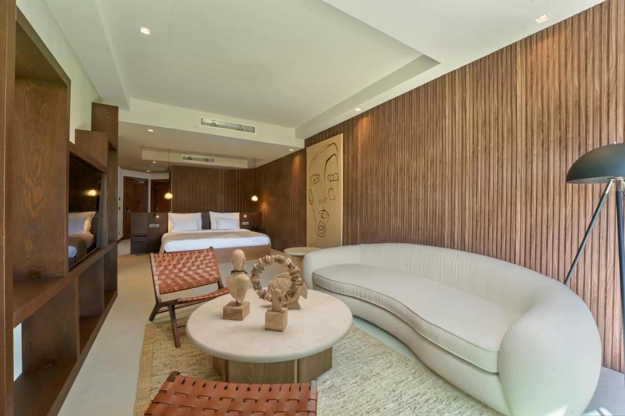Mavilu Luxury Hotel photo