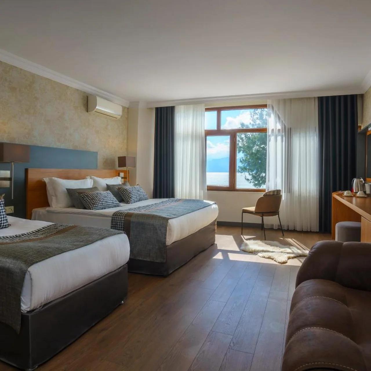 Qinn Hotels photo