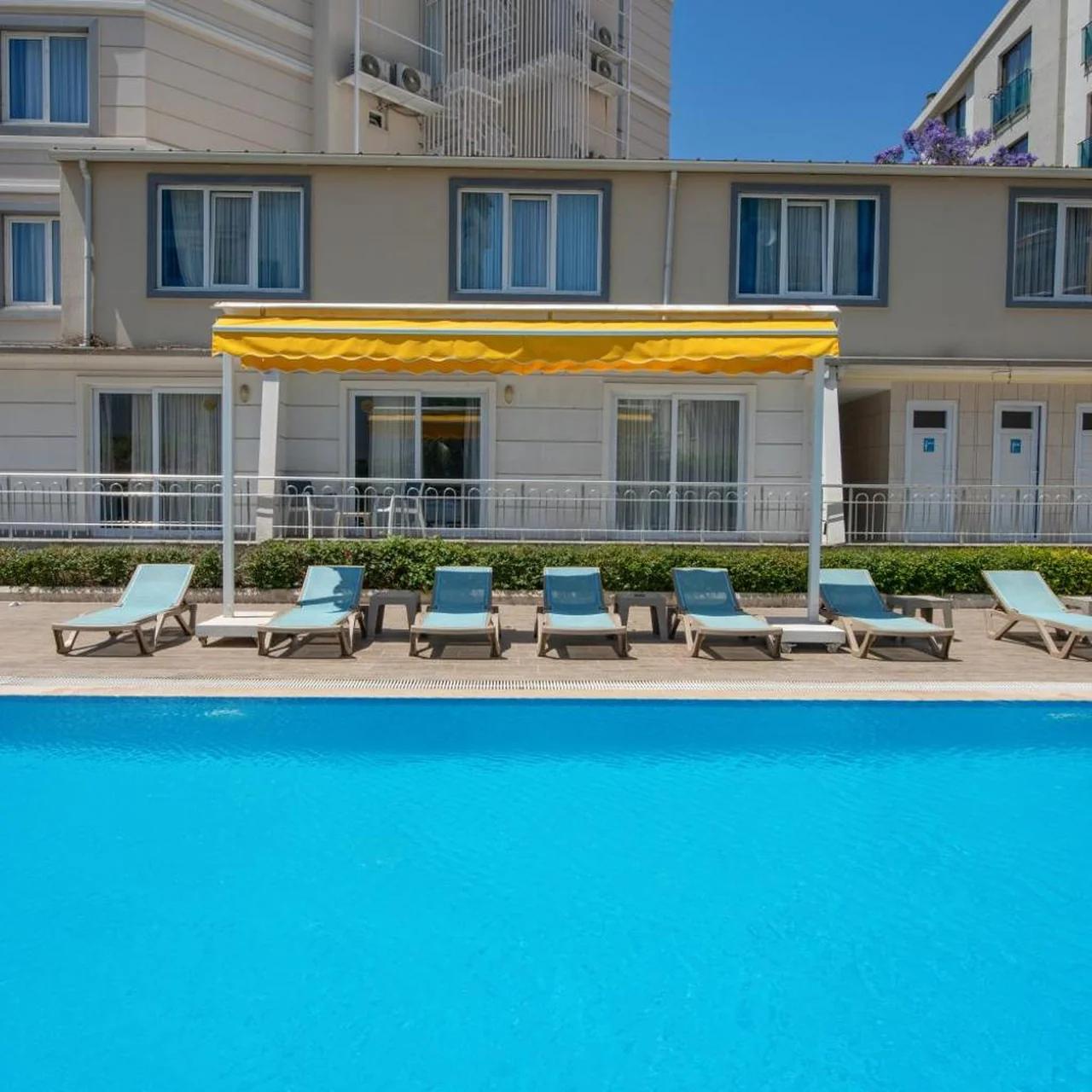 Citrus Luna Suite Hotel photo