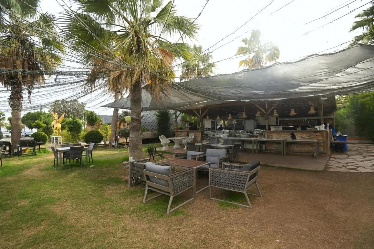 White Country Villages Hotel photo