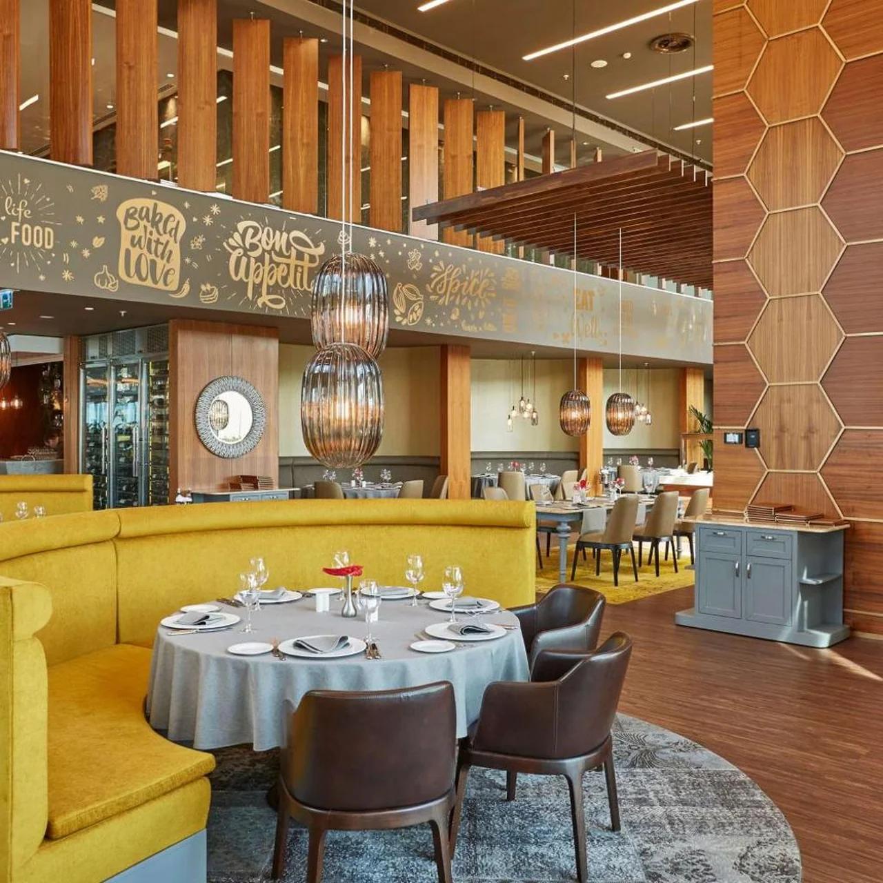 Wyndham Grand Istanbul Levent Hotel & Conference Center photo