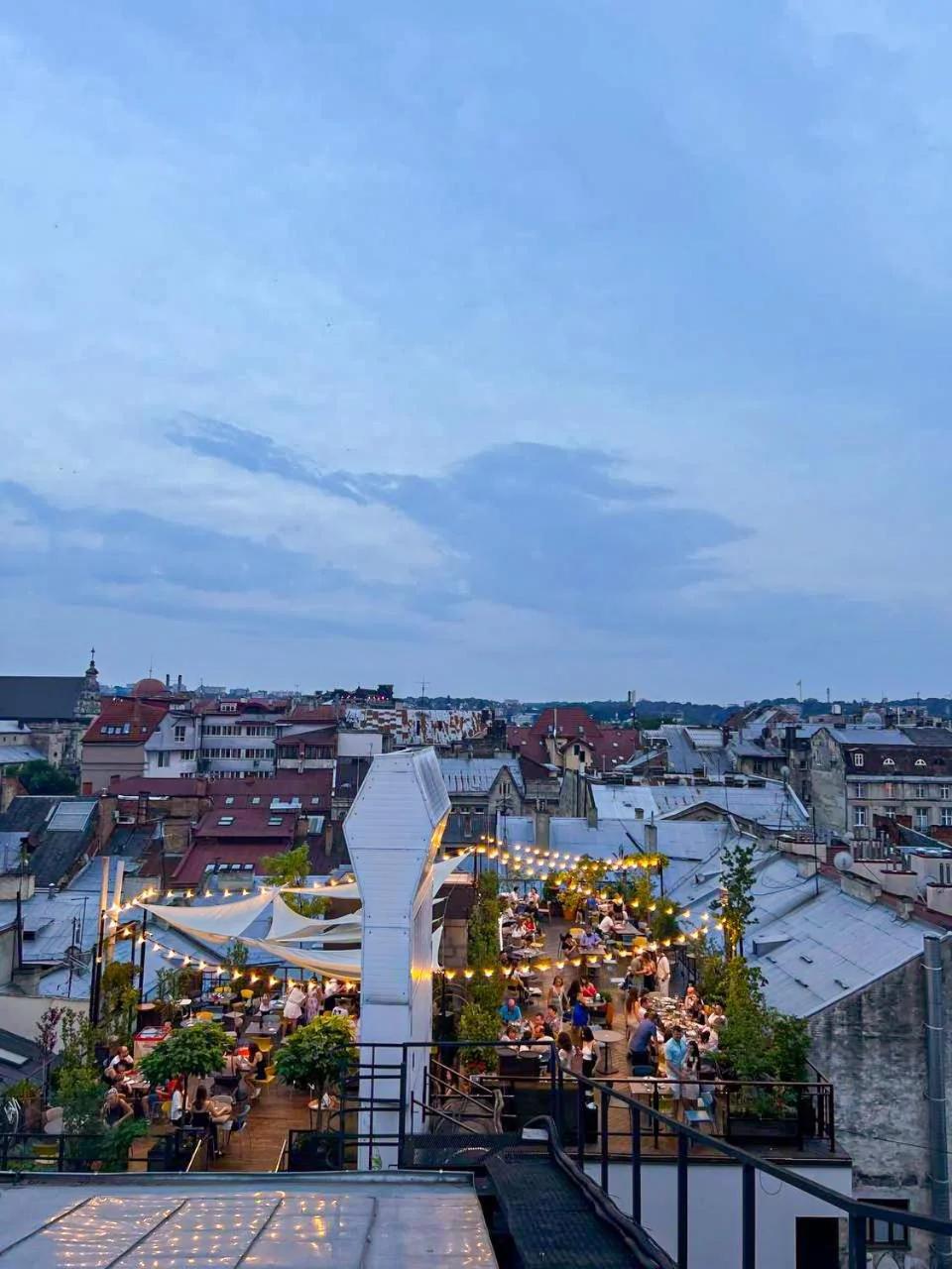 !FEST Hotel Rynok Square photo