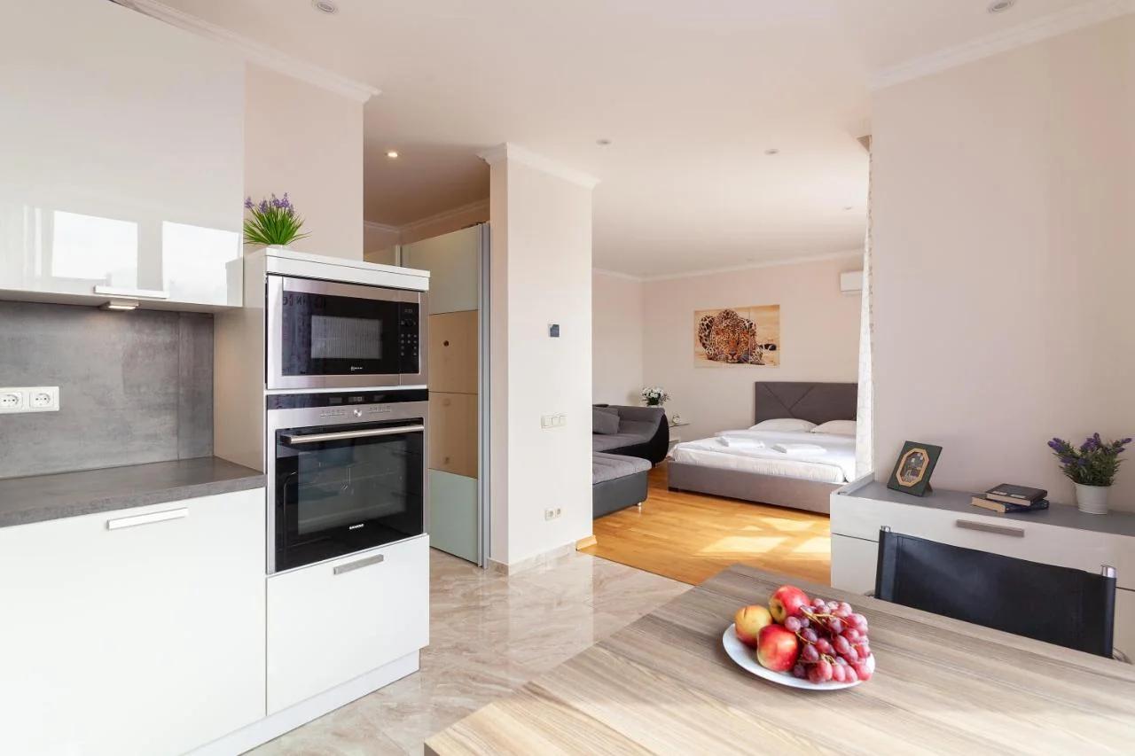 Regrand apartment on Kulisha 47a