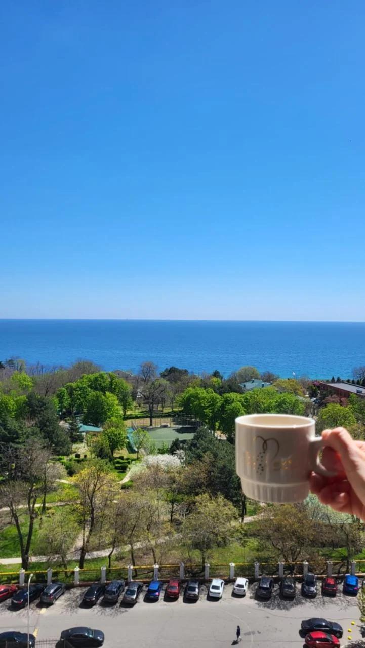 Sea view apartment in Arcadia Gagarin Plato