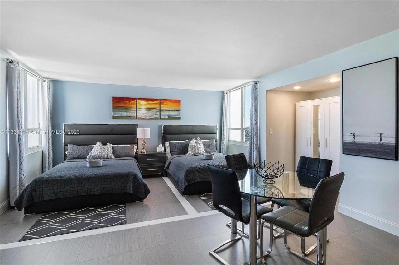 11th Miami Beach - Ocean View -Free Valet Parking photo