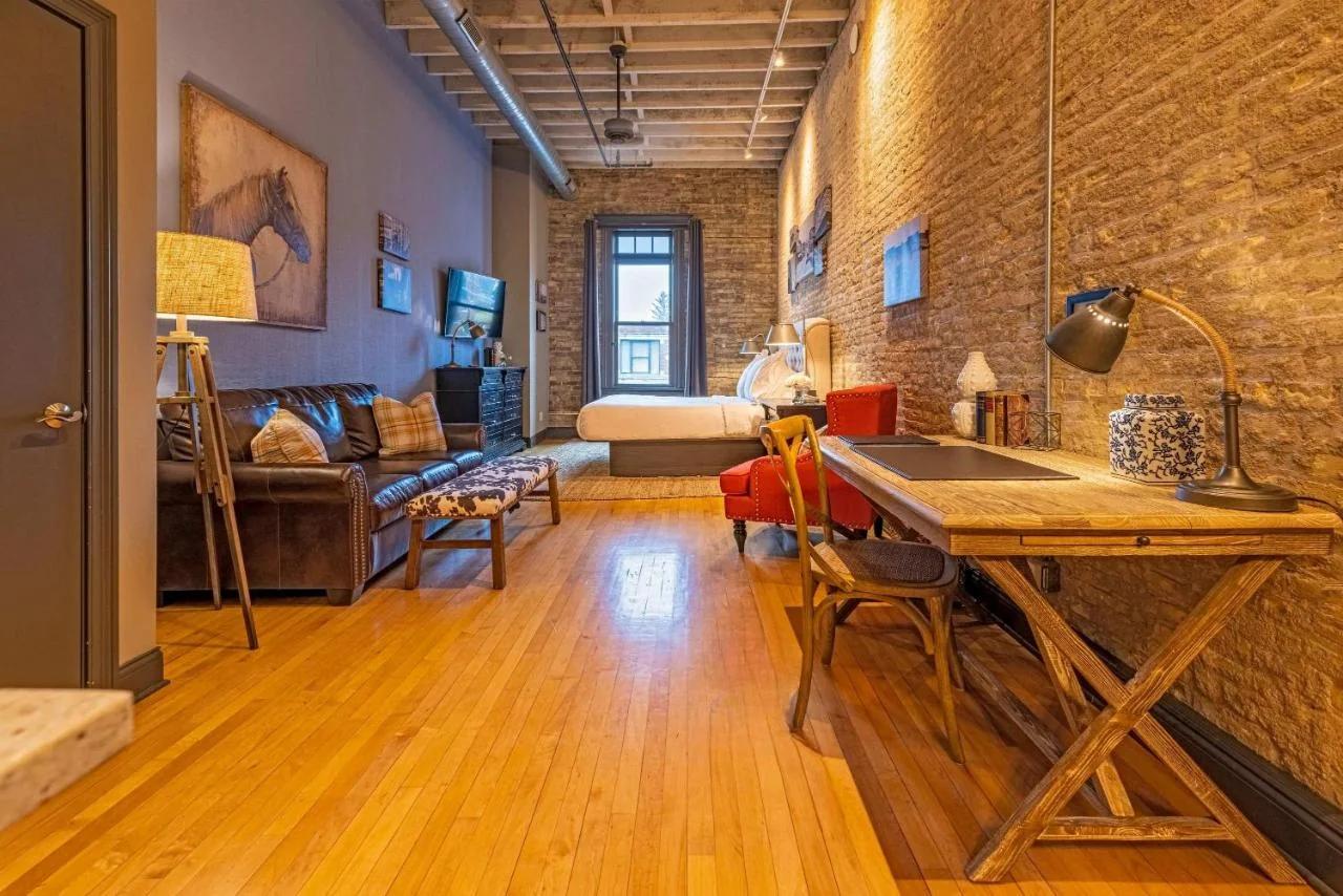 124 Lofts - Downtown Dundee - Walk to Dining photo