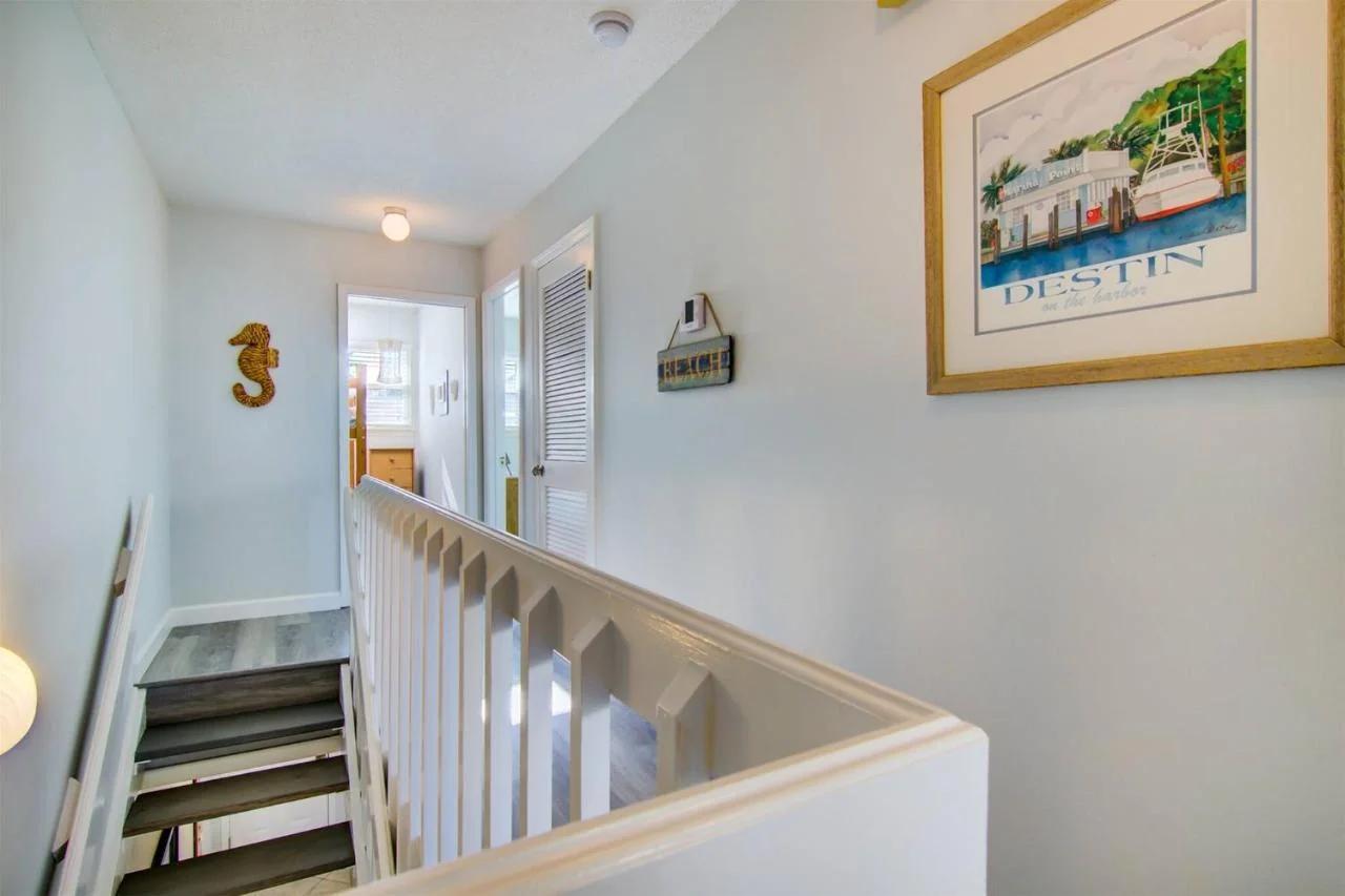 2 B, Three Bedroom Townhome photo
